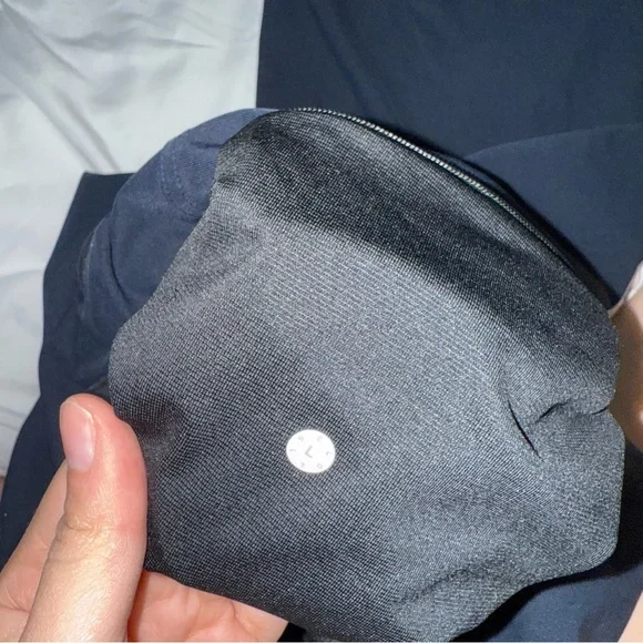 Mens Lululemon Joggers - Picture 4 of 4